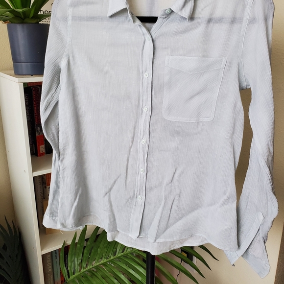 Express Crinkled Button Down Shirt - Picture 2 of 5